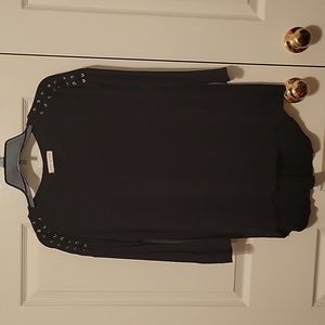 4/$10 - Black Top With Threaded Shoulders
